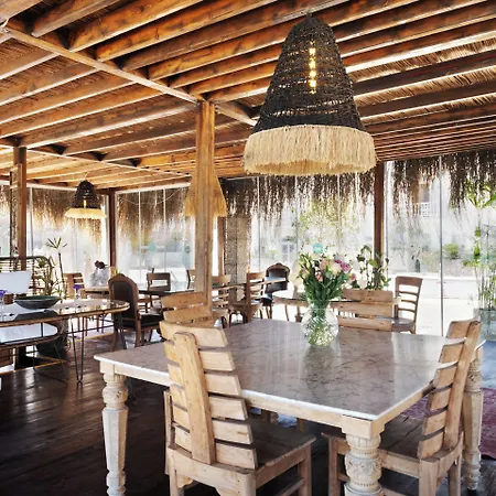 Nars Ilica Adults Only 12plus Готель 2*